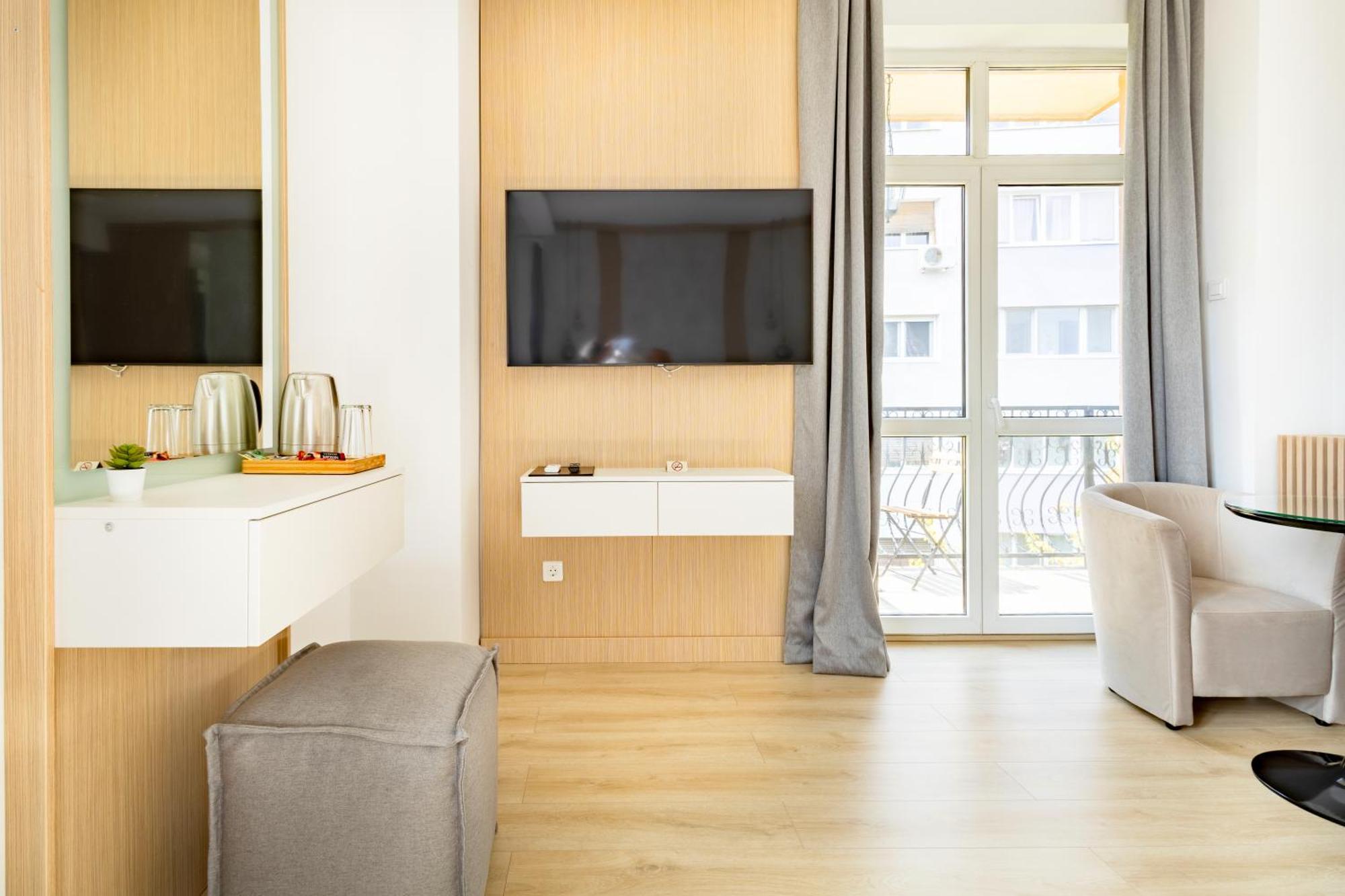 Piccolo Mondo By Citybookings Bucarest Esterno foto